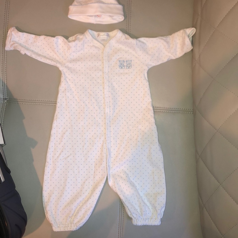 Kissy kissy converter gown